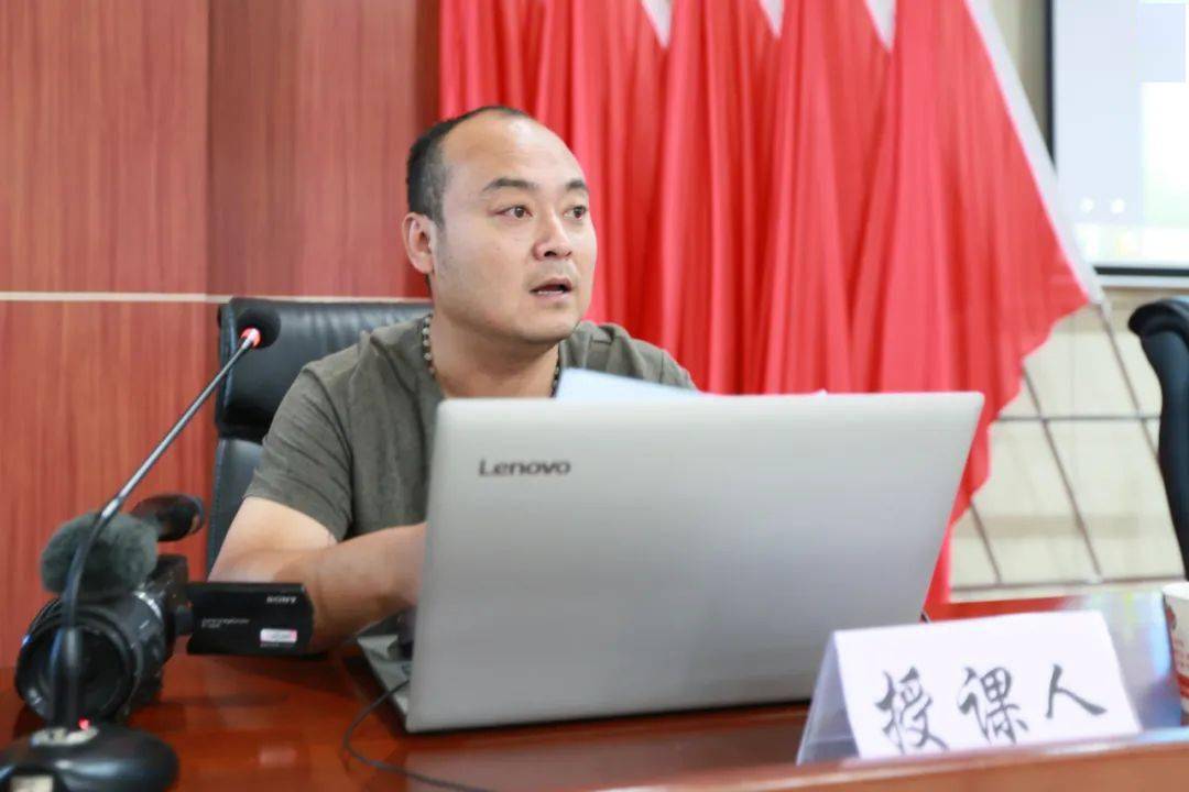 “充电蓄能”!淮北消防举行全市消防救援队伍宣传报道员培训班-ag亚娱官网(图5) 
“充电蓄能”!淮北消防举行全市消防救援队伍宣传报道员培训班-ag亚娱官网(图5)