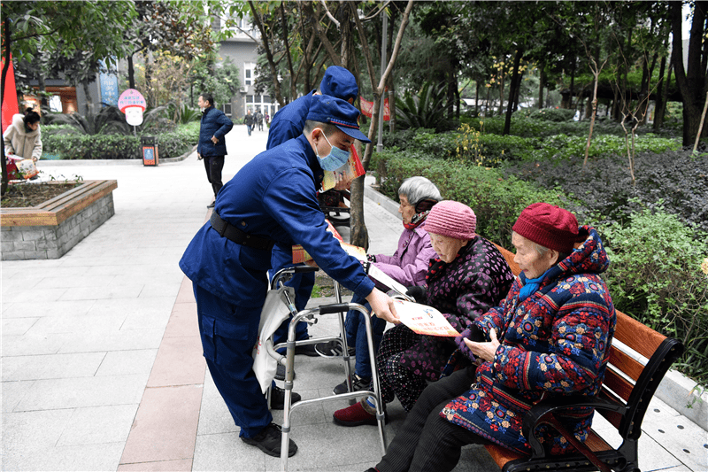 AG亚娱集团_
文明城区建设 渝中消防在行动(图8)