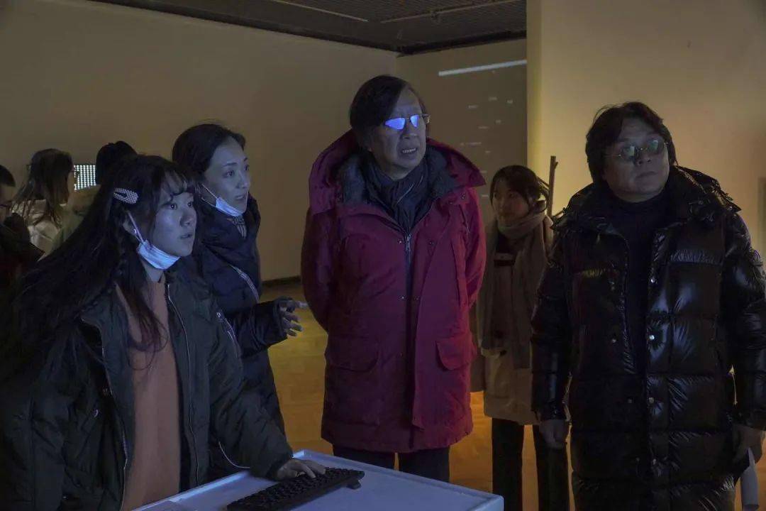 《感官重塑》18、19级数字媒体艺术专业课程年终联展回首|ag亚娱官网(图12)
《感官重塑》18、19级数字媒体艺术专业课程年终联展回首|ag亚娱官网(图12)