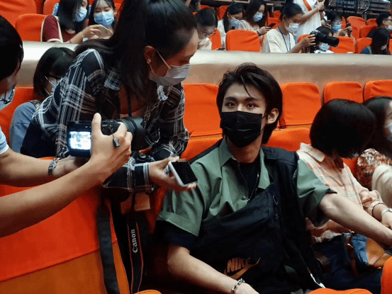 
今天是第21个记者节 高新区（江海区）祝所有新闻媒体事情者节日快乐！‘AG亚娱集团’(图39)