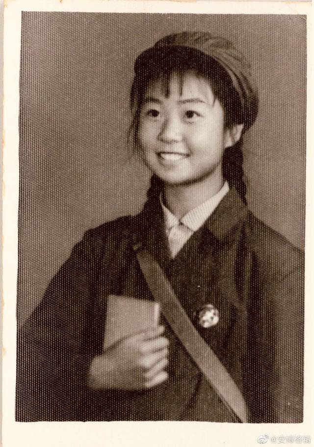 AG亚娱集团官方_疏通简政放权的“最后一公里”_时事政治_中公教育网