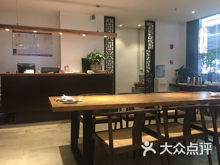 ag亚娱官网|彩钢房起火浓烟滚滚 锡林郭勒消防灭火防复燃(图3) ag亚娱官网